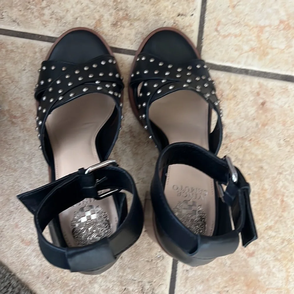 🔥🔥🔥Vince Camuto  and leather sandals